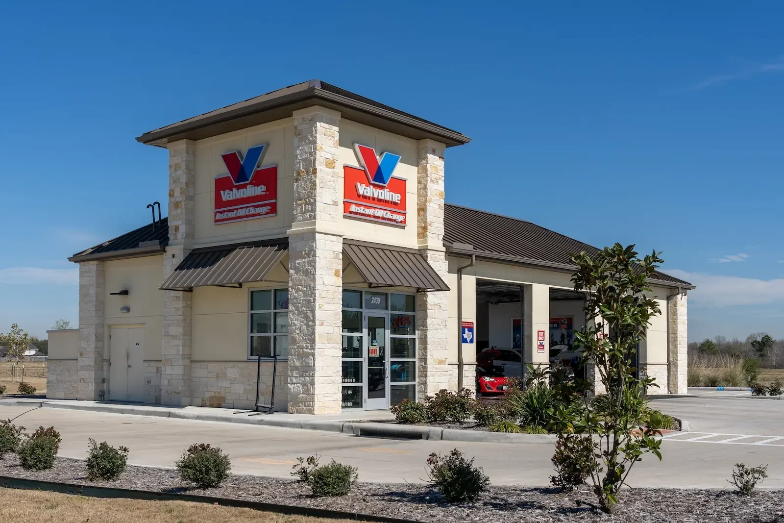 Valvoline oil change building.
