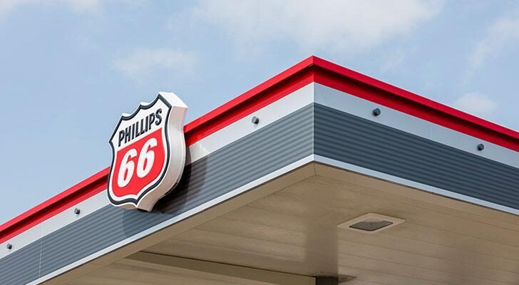 Phillip 66 sign on gas and oil station roof